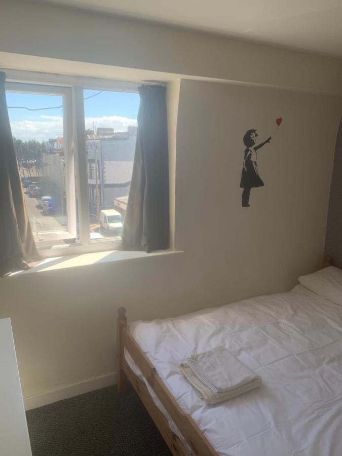 Macleods Hotel Blackpool Bagian luar foto
