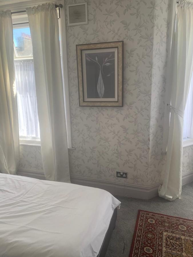 Macleods Hotel Blackpool Bagian luar foto